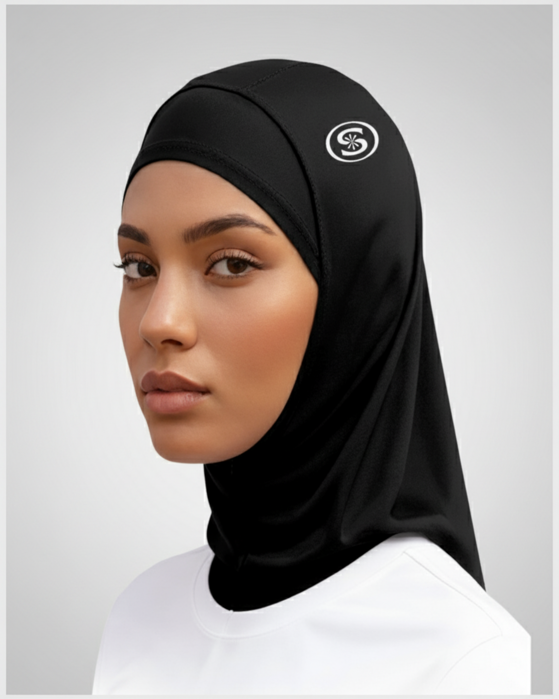 Black hijab with grey background