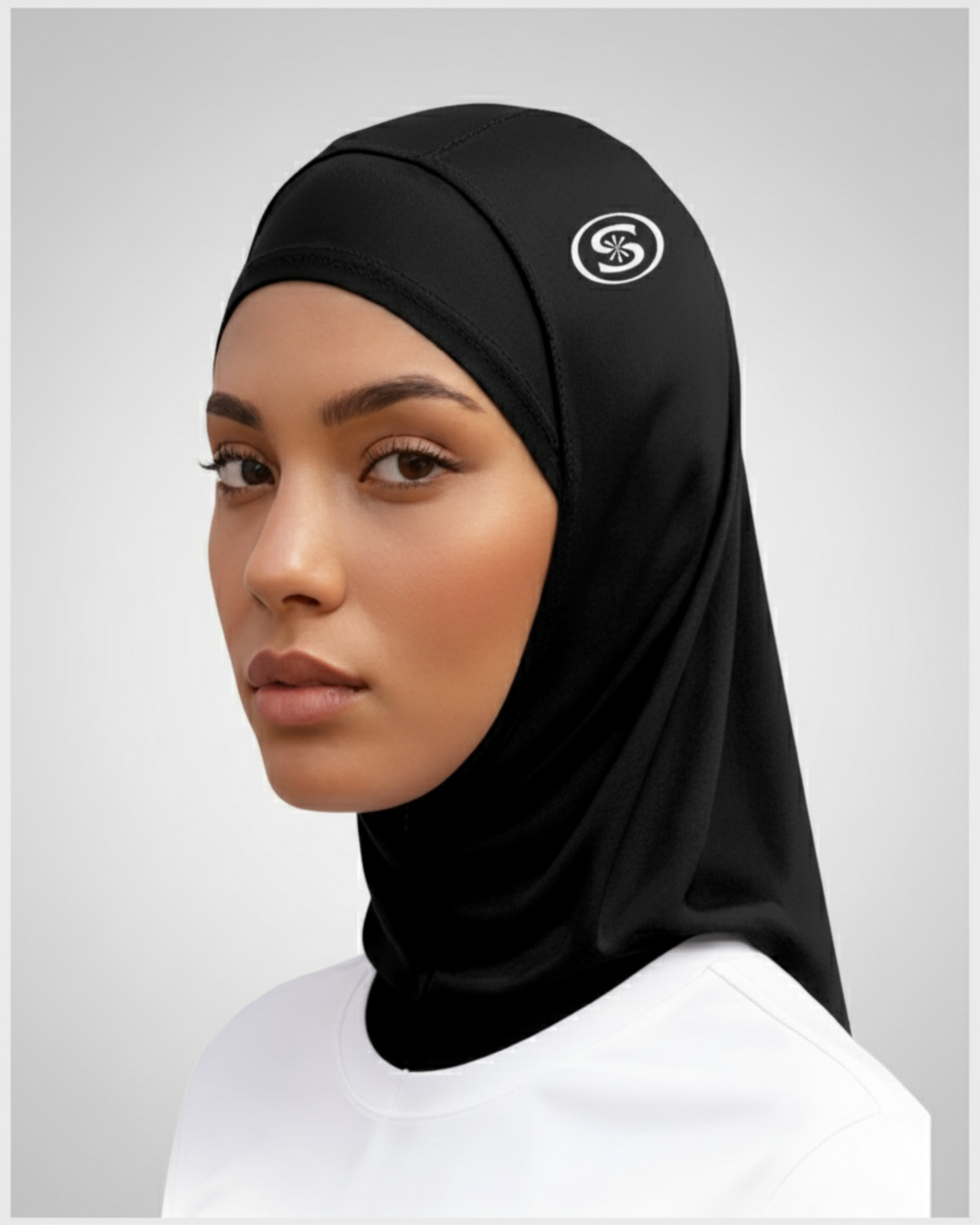Black hijab with grey background